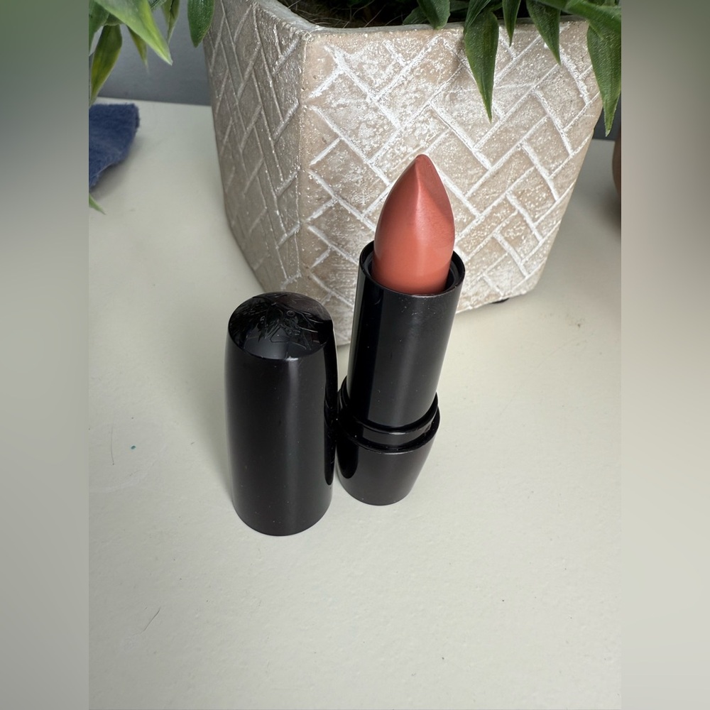 Color design NEW discontinued Cream lipstick in Natural Beauty color